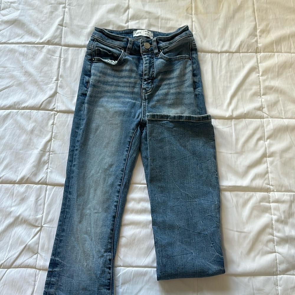 BUCKLE Billie High Rise Tailored Bootcut Size 24x34